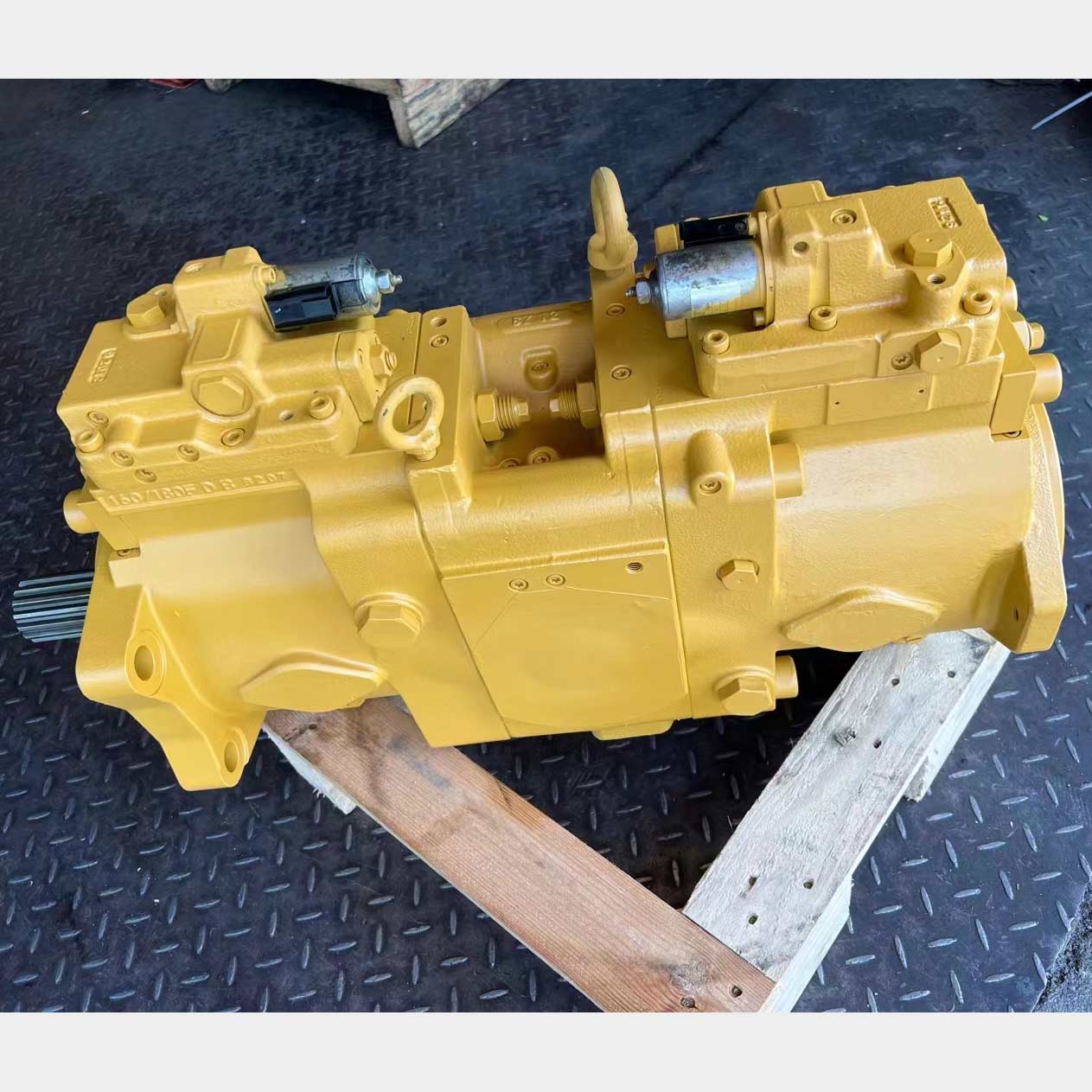 CAT 330GC Main pump 5511122 K7V160DTP